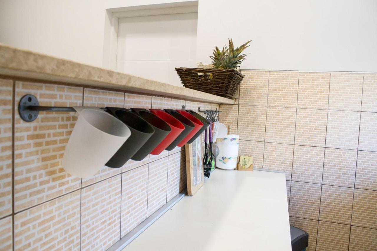 White Orchid Pula Apartment Luaran gambar